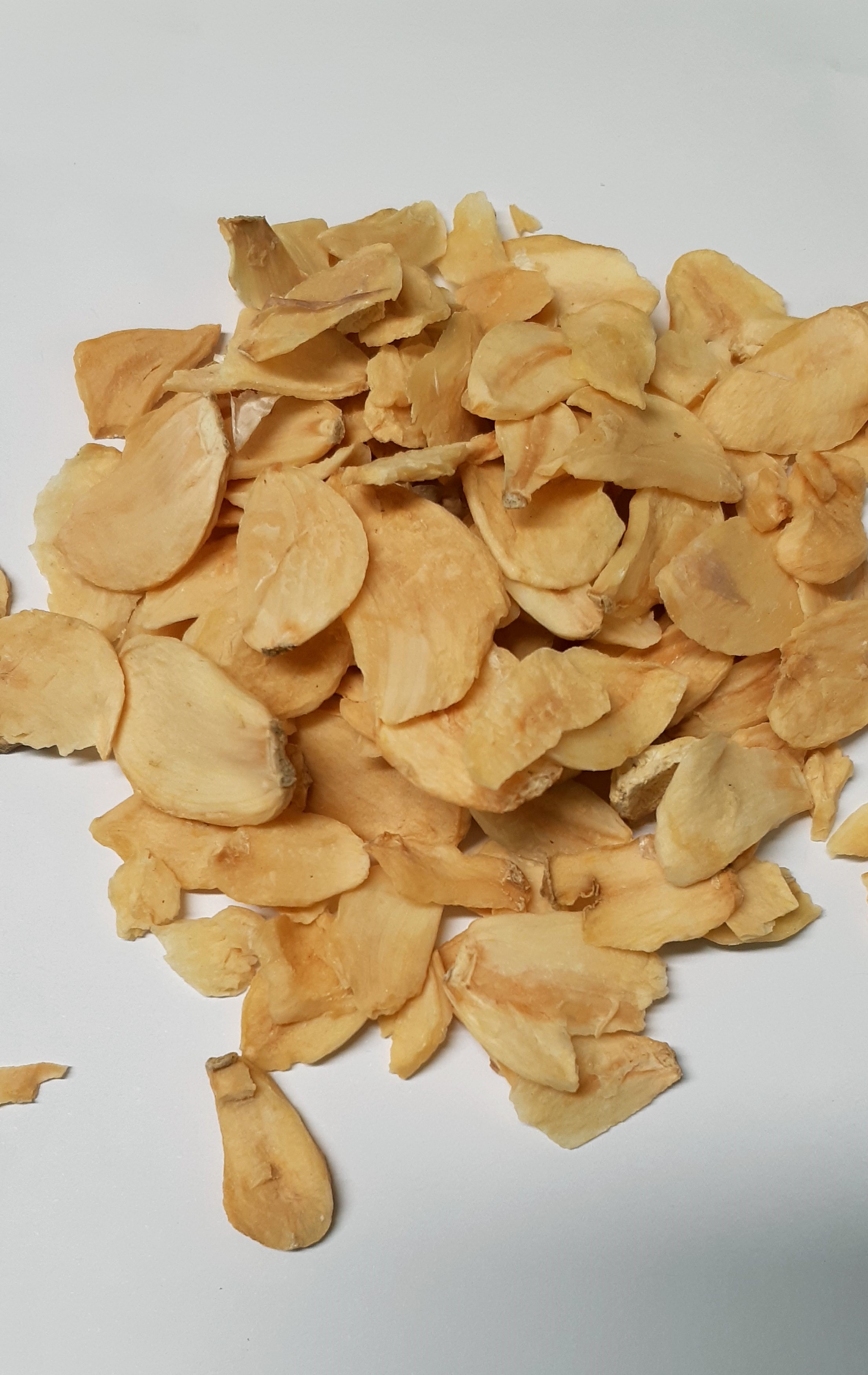 GARLIC FLAKES " A" GRADE 20KG BAG Northern Foods